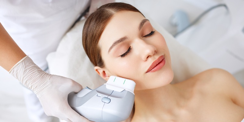 How Fat Freezing and HIFU Work Together? 4 book a personalised consultation of Fat Freezing and HIFU Together Virginia Water
